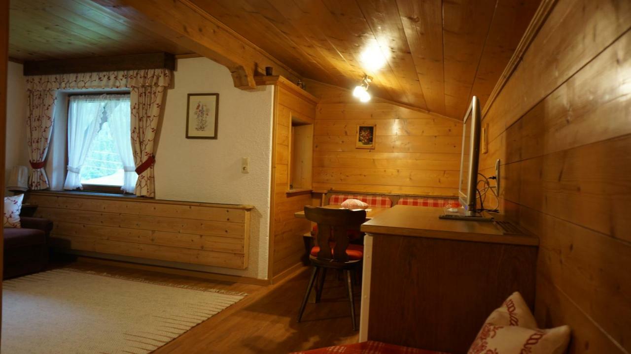 St. Hubertus Apartment Pettneu am Arlberg Exterior photo